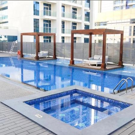 Bnbmehomes - Beautiful Lake View Studio Near Marina - 1504 Dubai Exterior foto